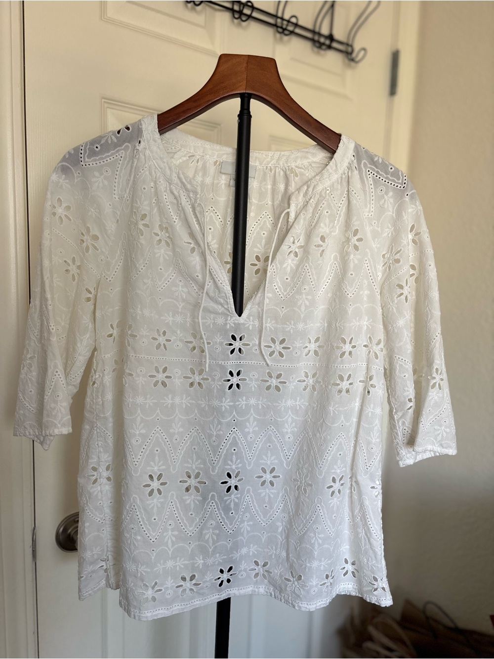 J. Jill White Eyelet Split-V Peasant Blouse